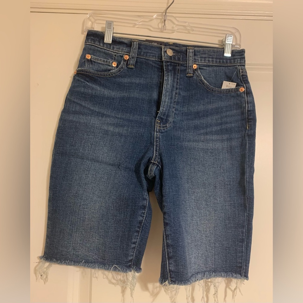 NWT GAP 9" High Rise Denim Bermuda Shorts 25 Regular